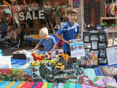 Kinderrommelmarkt in Dorpshart Lisse