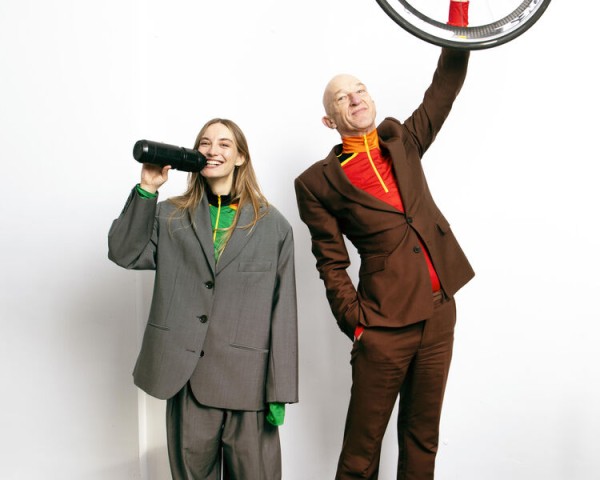 Theater Floralis - Wilfried de Jong en Caro Derkx "Haar in de Wind"